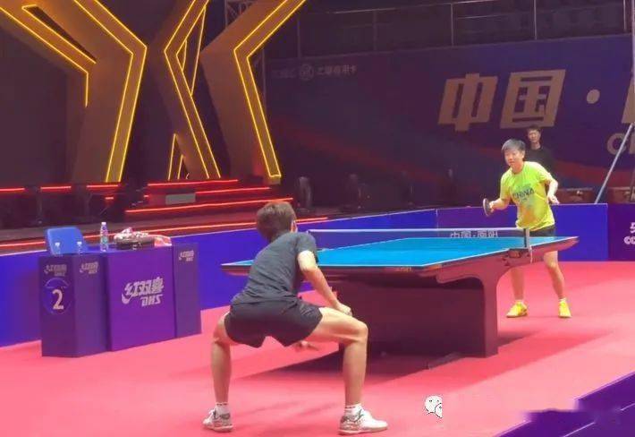 另一方面则 另一方面则