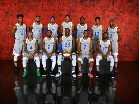 媒体与球迷 媒体与球迷